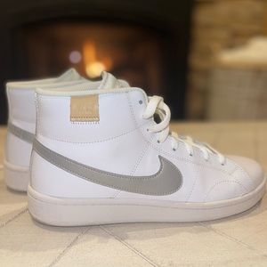 Nike Court Royale sneakers